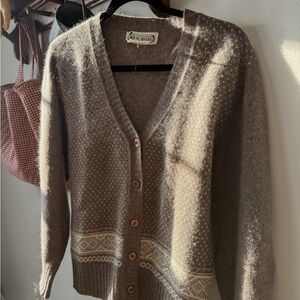 Women’s Lambswool Cardigan
